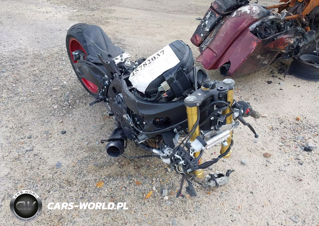 2025 Suzuki Gsx-R750 – zdjęcie 1 z 17