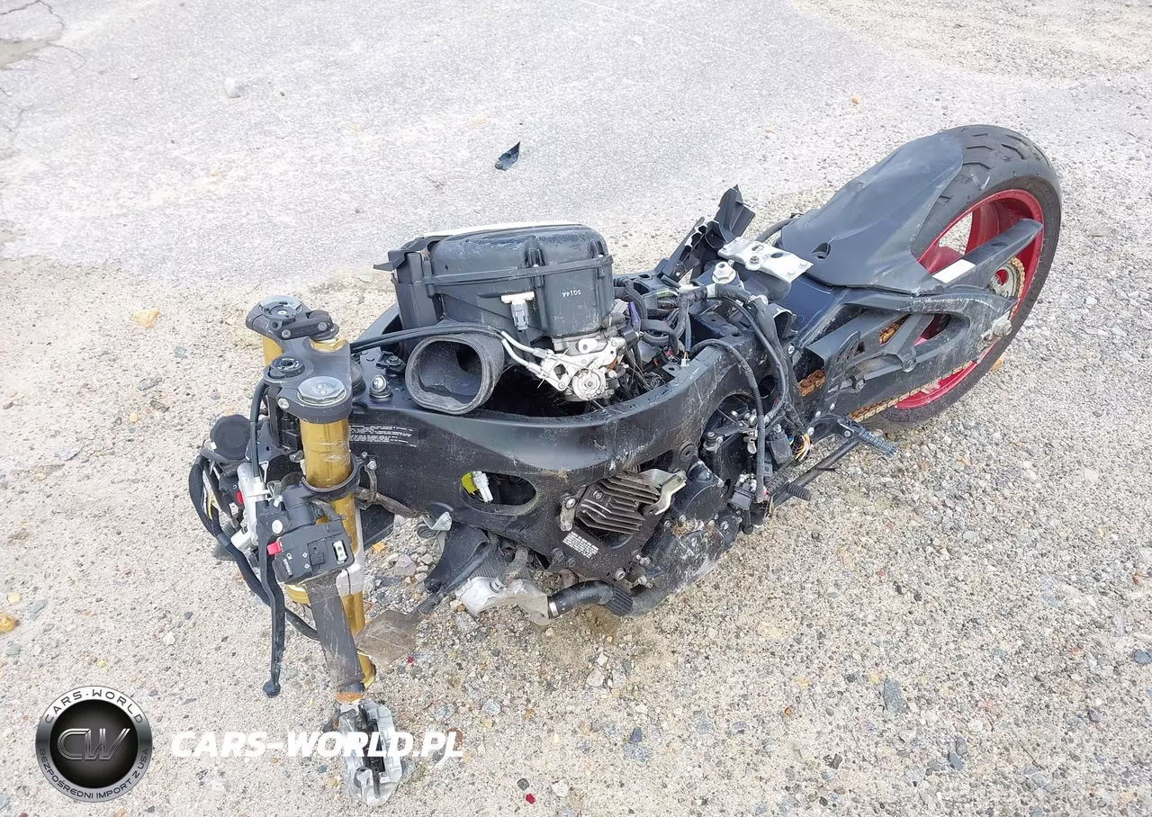 2025 Suzuki Gsx-R750 VIN:JS1GR7MA3S7100064 - 13