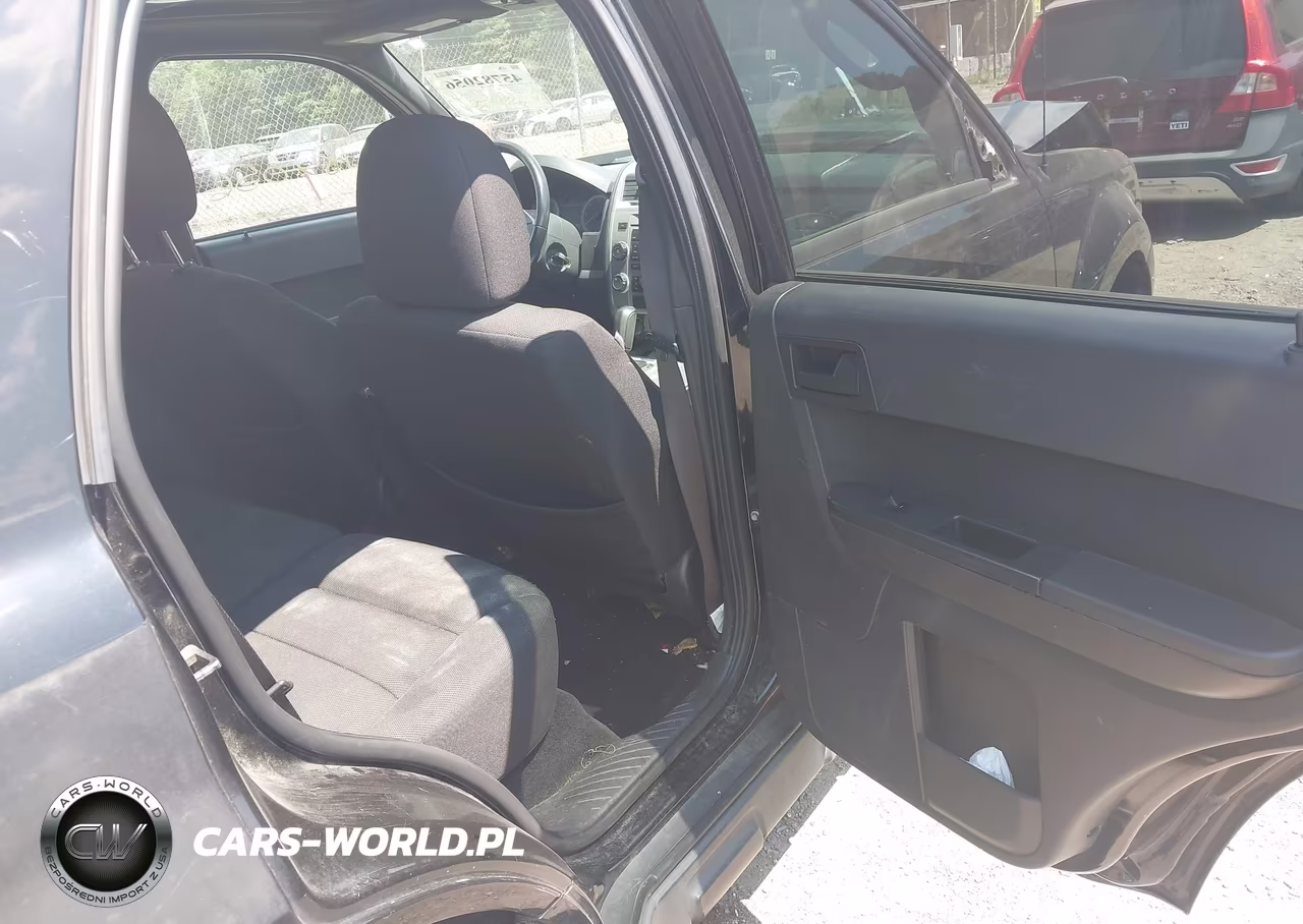 2010 Ford Escape Xlt VIN:1FMCU9DG4AKA41813 - 8