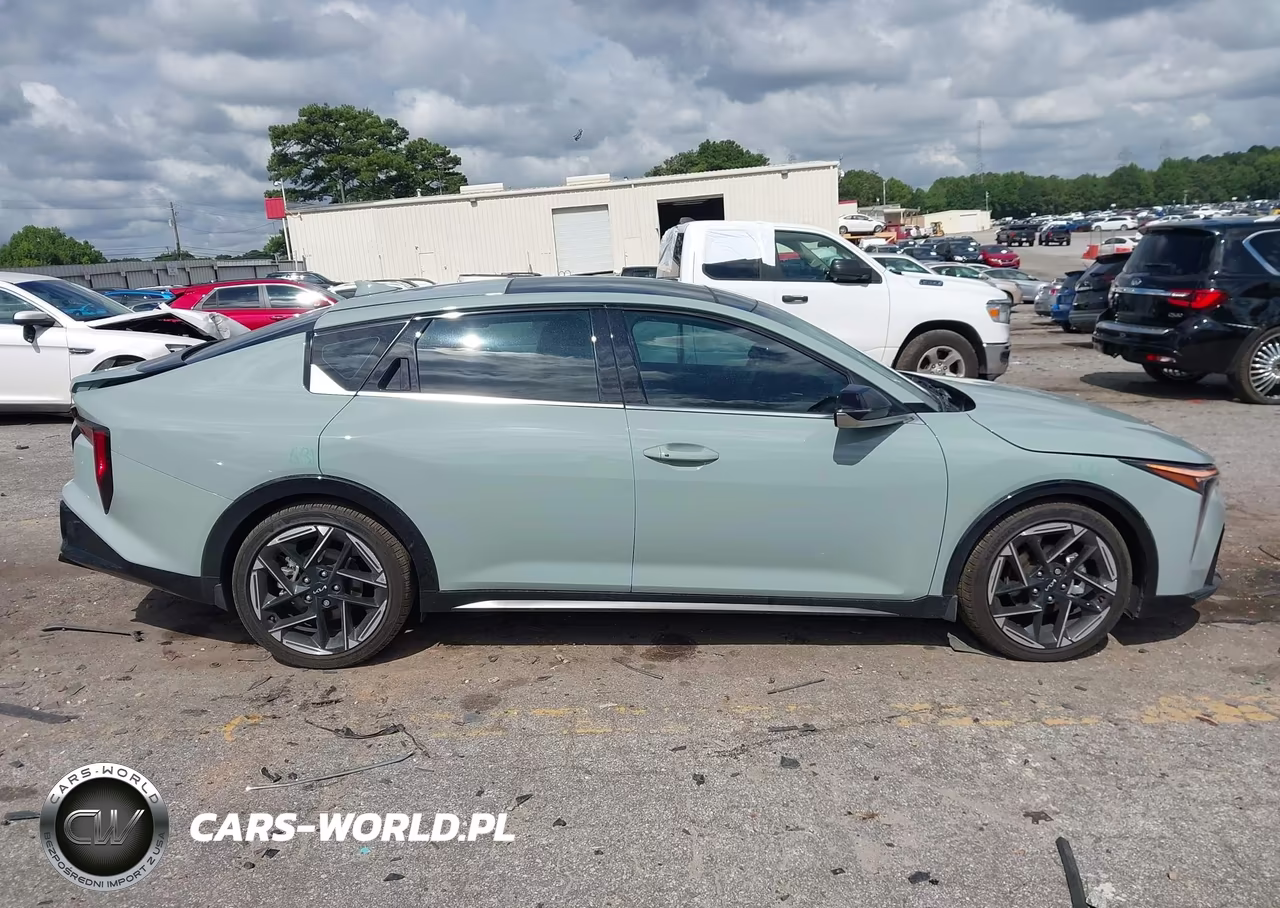 2025 Kia K4 Gt-Line VIN:3KPFW4DEXSE225459 - 13