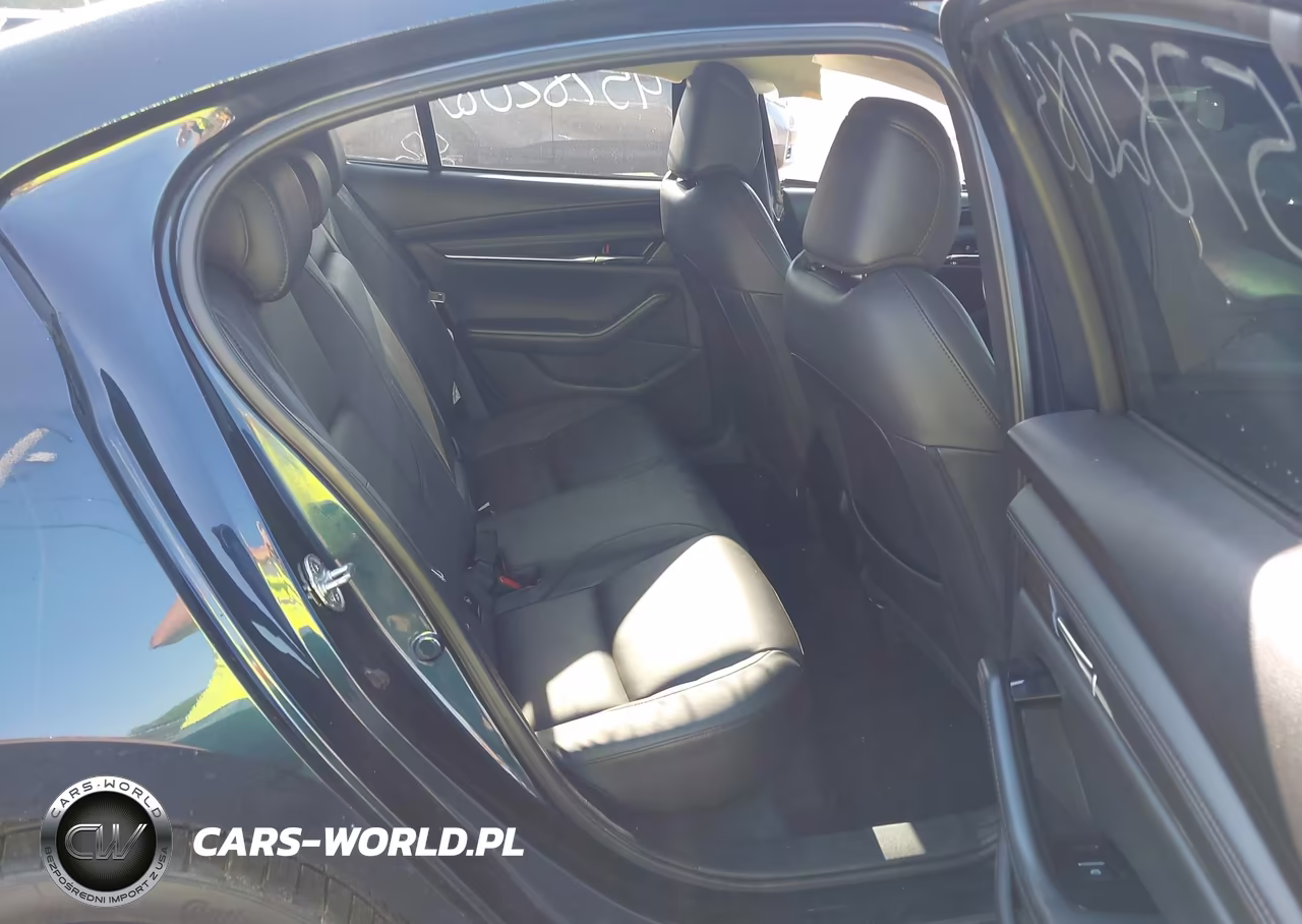 2024 Mazda Mazda3 2.5 S Preferred VIN:3MZBPACM9RM413647 - 8