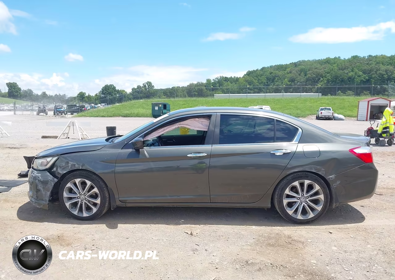 2013 Honda Accord Sport VIN:1HGCR2F5XDA062198 - 14