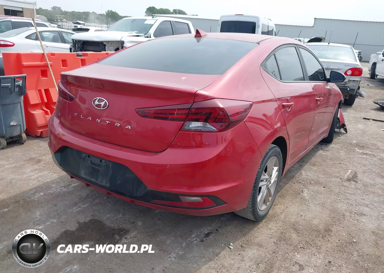 2020 Hyundai Elantra Sel VIN:5NPD84LF0LH506128 - 4