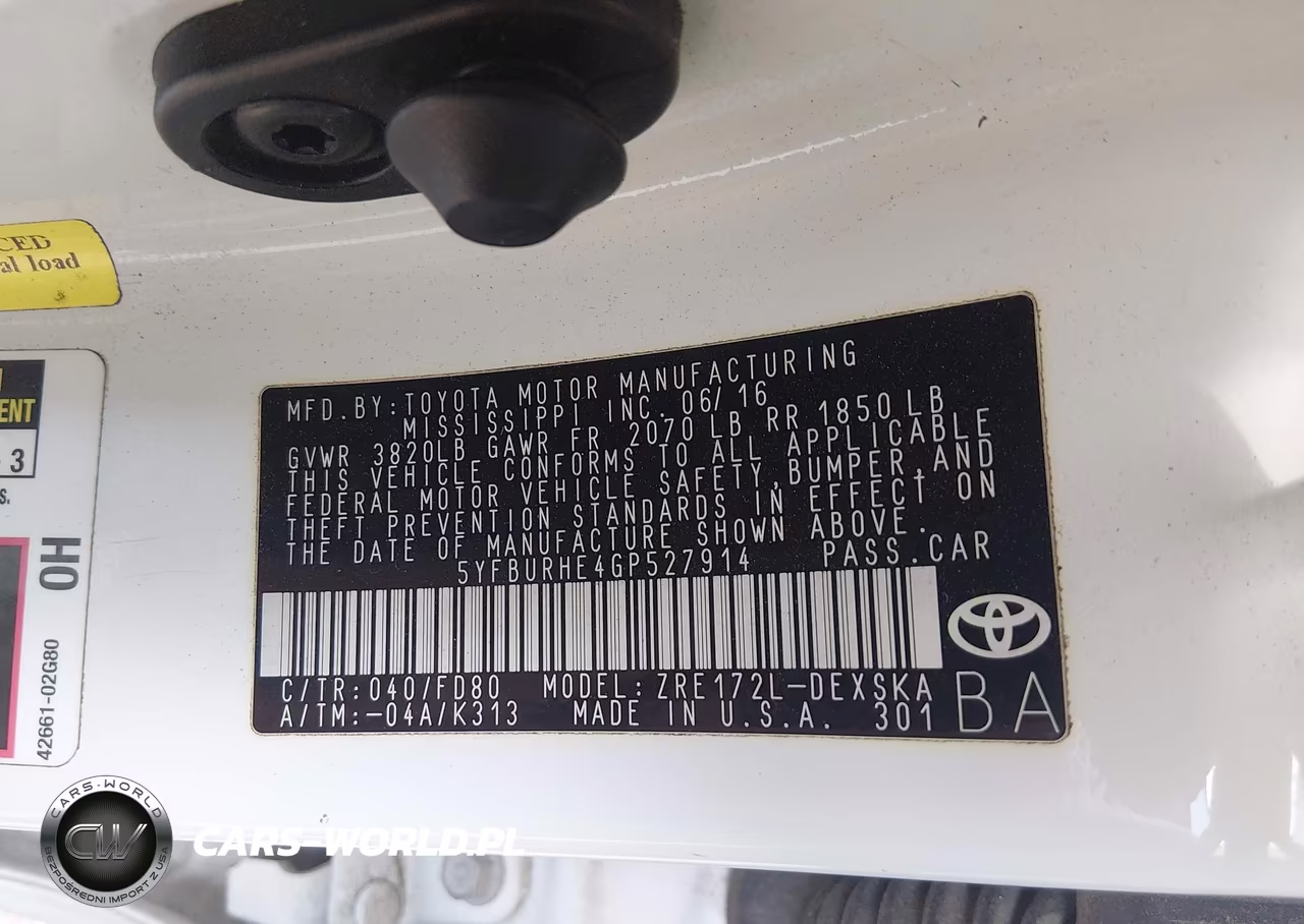 2016 Toyota Corolla S Plus VIN:5YFBURHE4GP527914 - 9