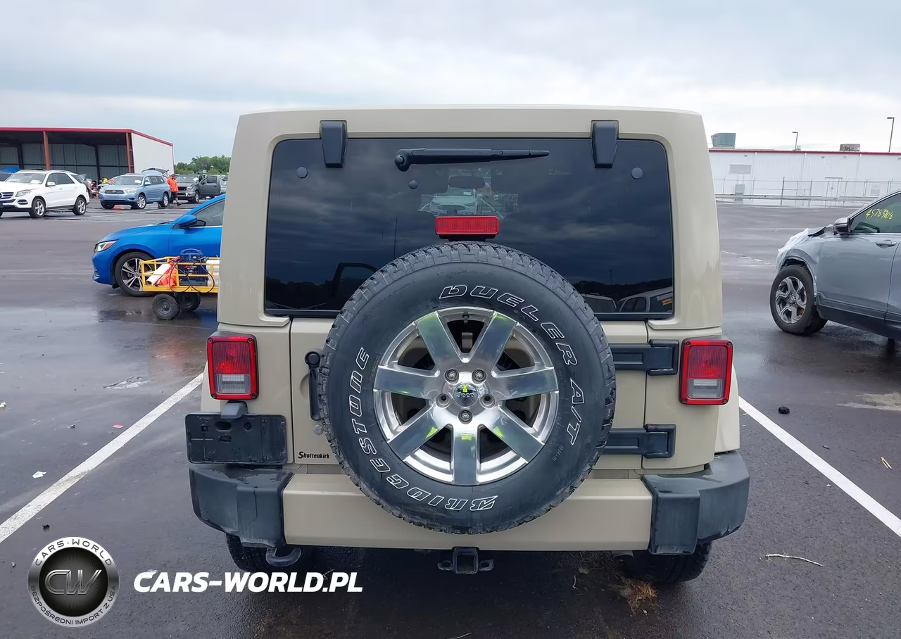 2017 Jeep Wrangler Unlimited Sahara VIN:1C4BJWEG2HL732087 - 16