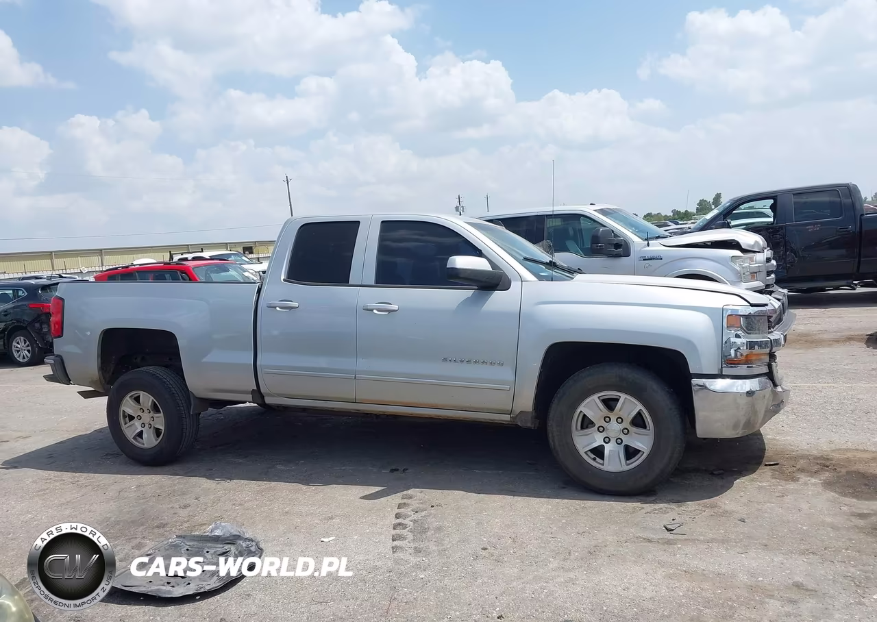 2018 Chevrolet Silverado 1500 1Lt VIN:1GCRCREHXJZ288365 - 14