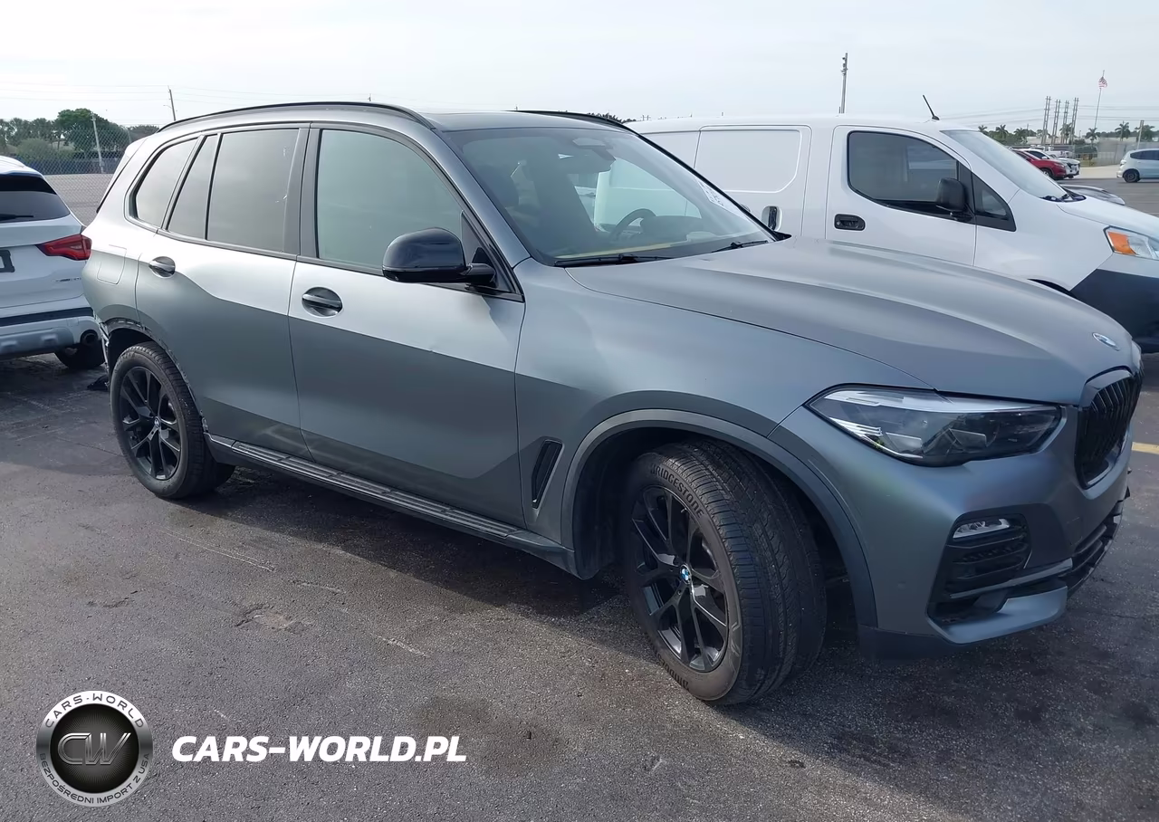 2019 BMW X5 xDrive50I – zdjęcie 1 z 17