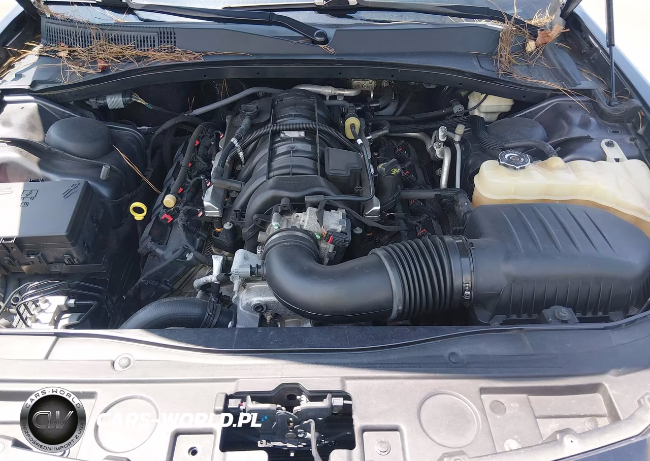 2015 Chrysler 300 300S VIN:2C3CCABT5FH921513 - 10