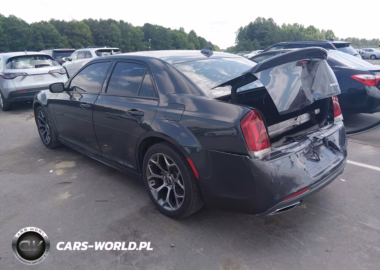 2015 Chrysler 300 300S VIN:2C3CCABT5FH921513 - 3