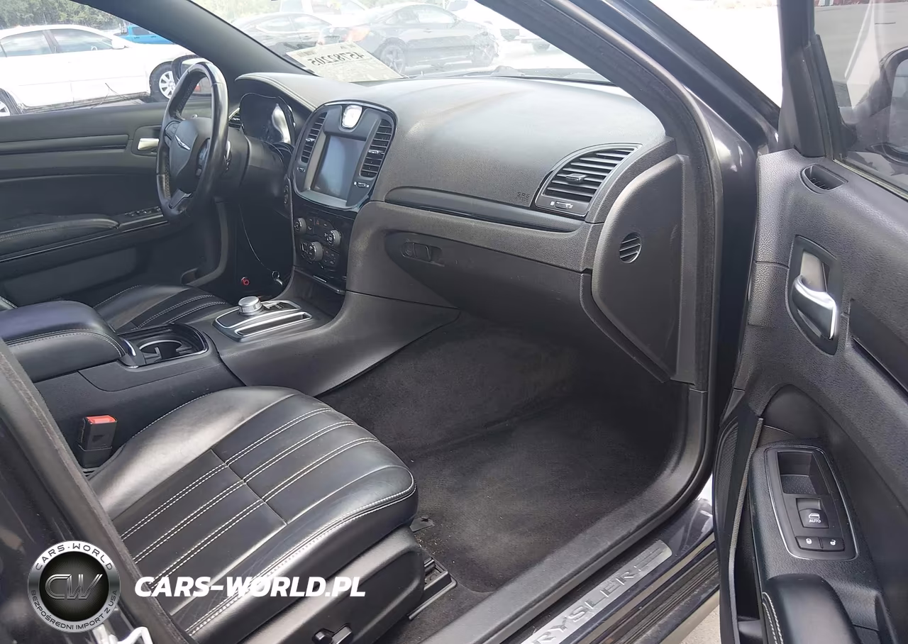 2015 Chrysler 300 300S VIN:2C3CCABT5FH921513 - 5