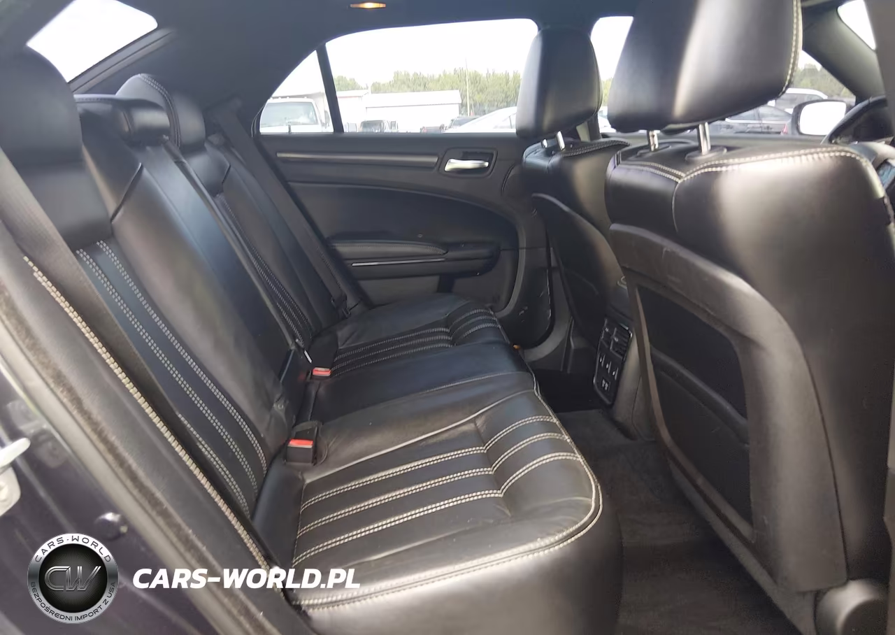 2015 Chrysler 300 300S VIN:2C3CCABT5FH921513 - 8