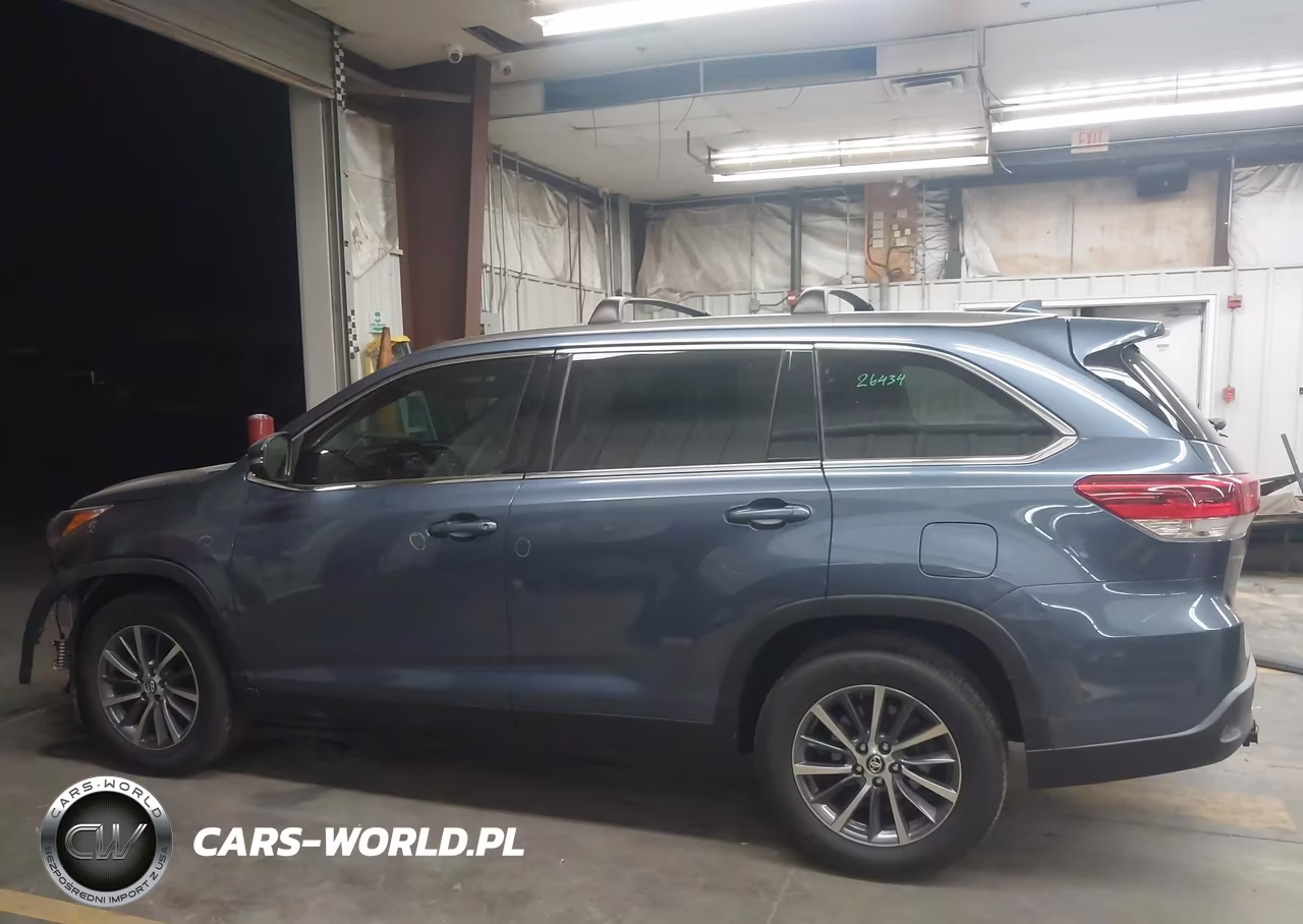 2019 Toyota Highlander Xle VIN:5TDKZRFH1KS356148 - 13