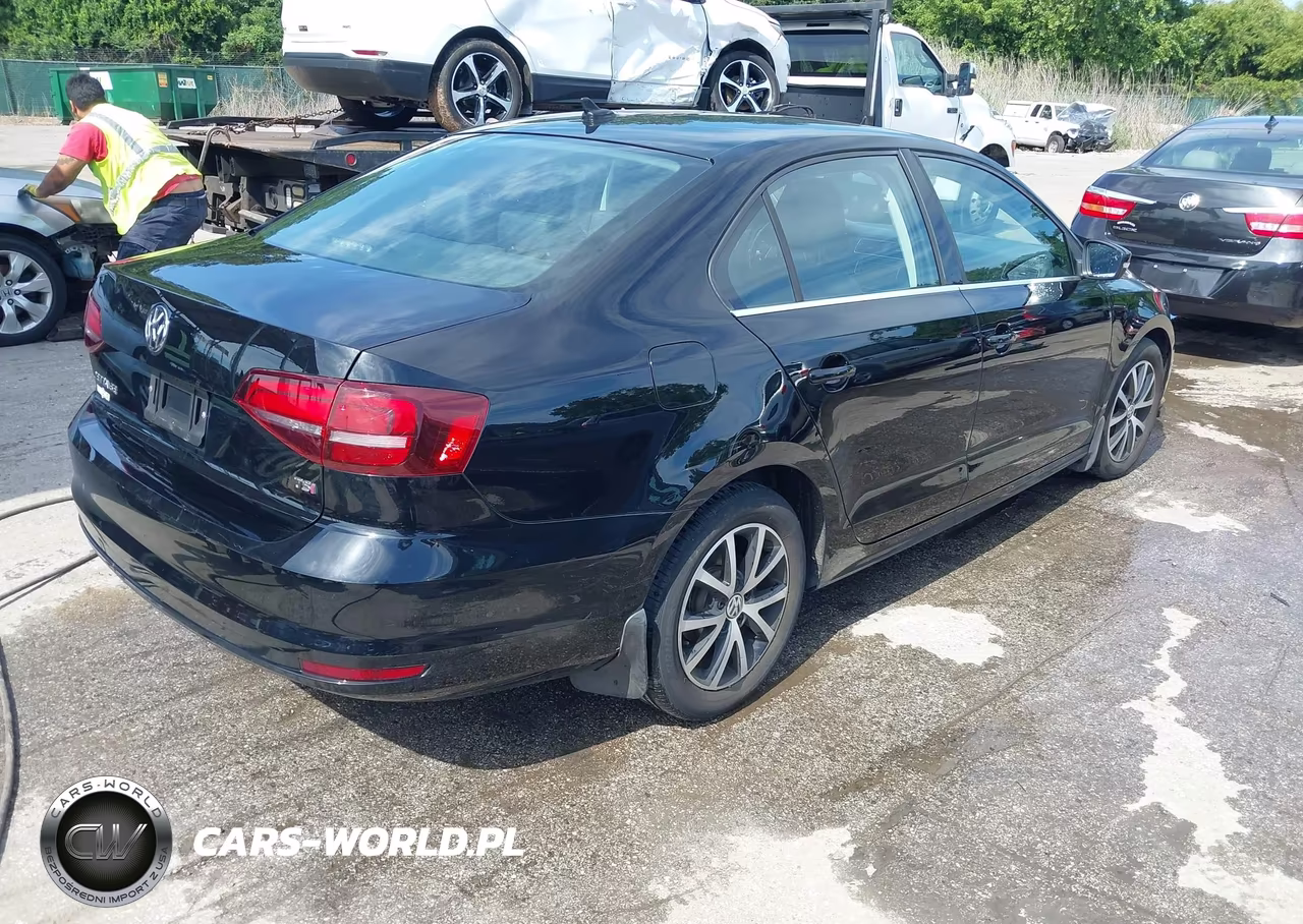 2017 Volkswagen Jetta 1.4T Se VIN:3VWB67AJ9HM230567 - 4