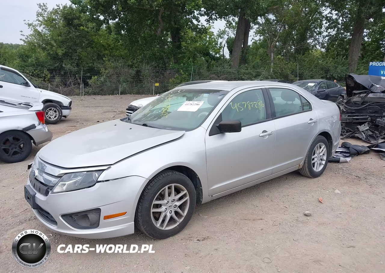 2012 Ford Fusion S VIN:3FAHP0GA5CR142240 - 2