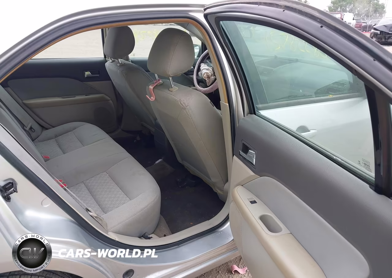 2012 Ford Fusion S VIN:3FAHP0GA5CR142240 - 8