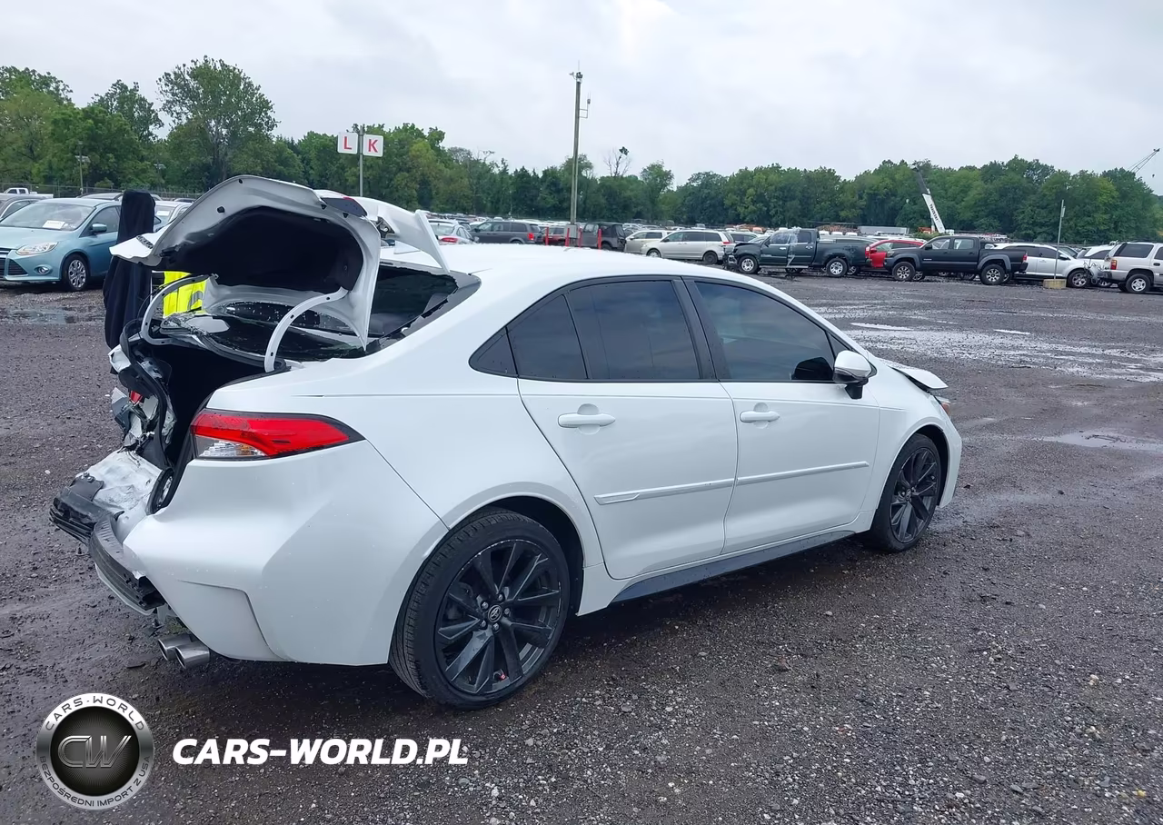 2023 Toyota Corolla Se VIN:JTDS4MCE6P3518196 - 4