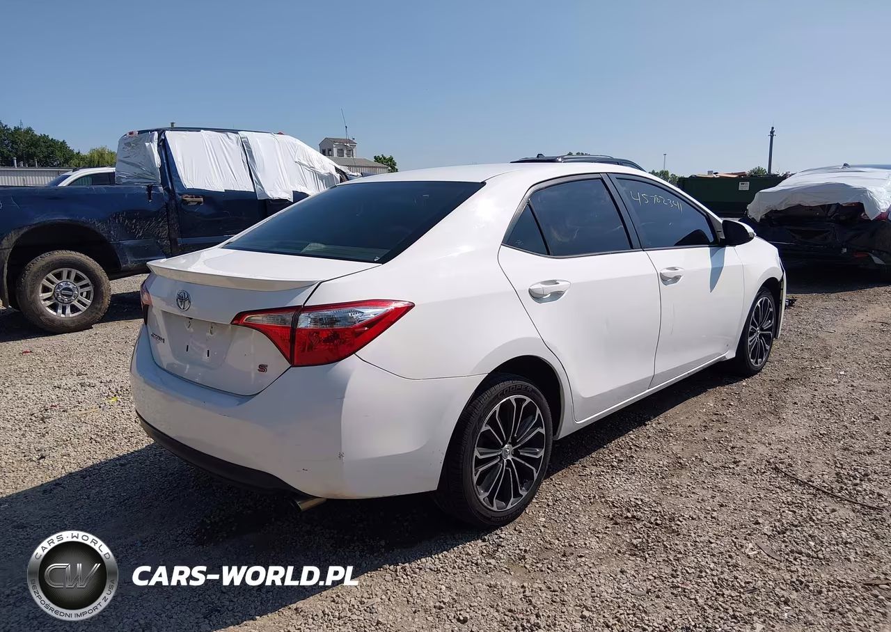 2015 Toyota Corolla S Plus VIN:2T1BURHE2FC280357 - 4