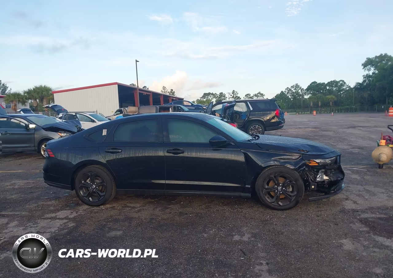 2025 Honda Accord Se VIN:1HGCY1F47SA041567 - 13