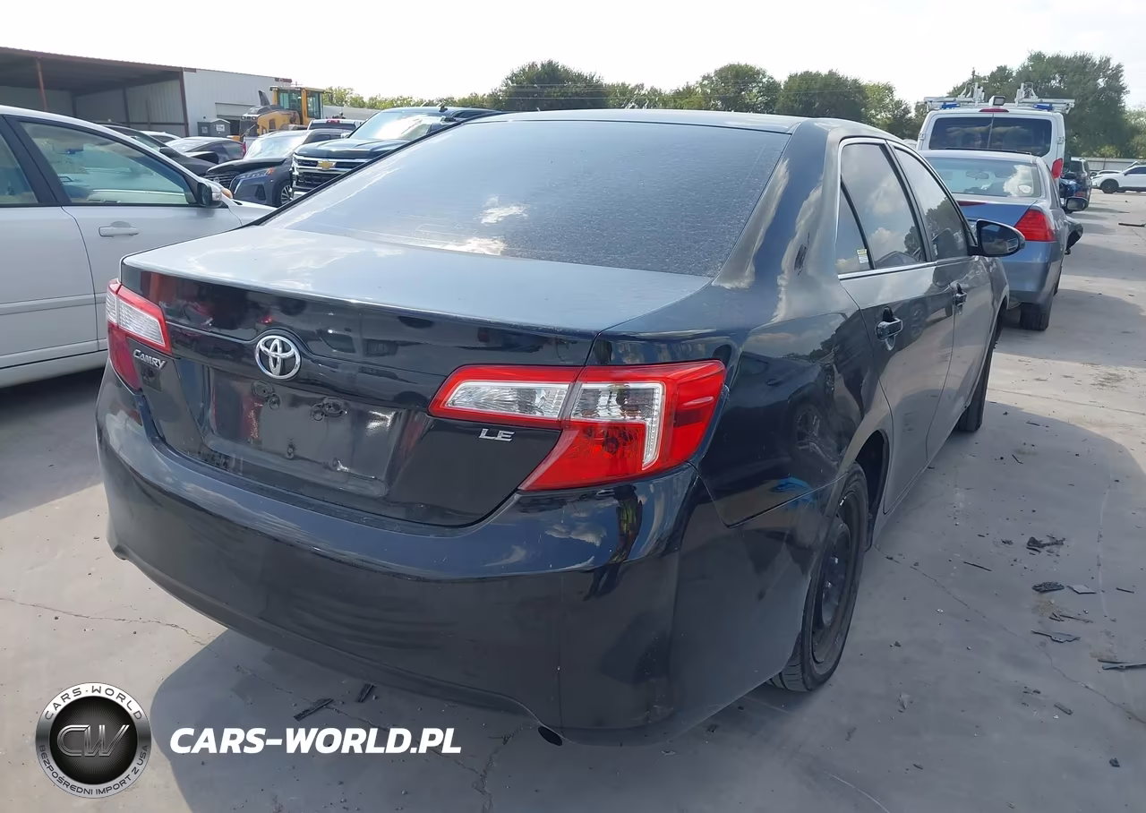 2013 Toyota Camry Le VIN:4T4BF1FK5DR284506 - 4