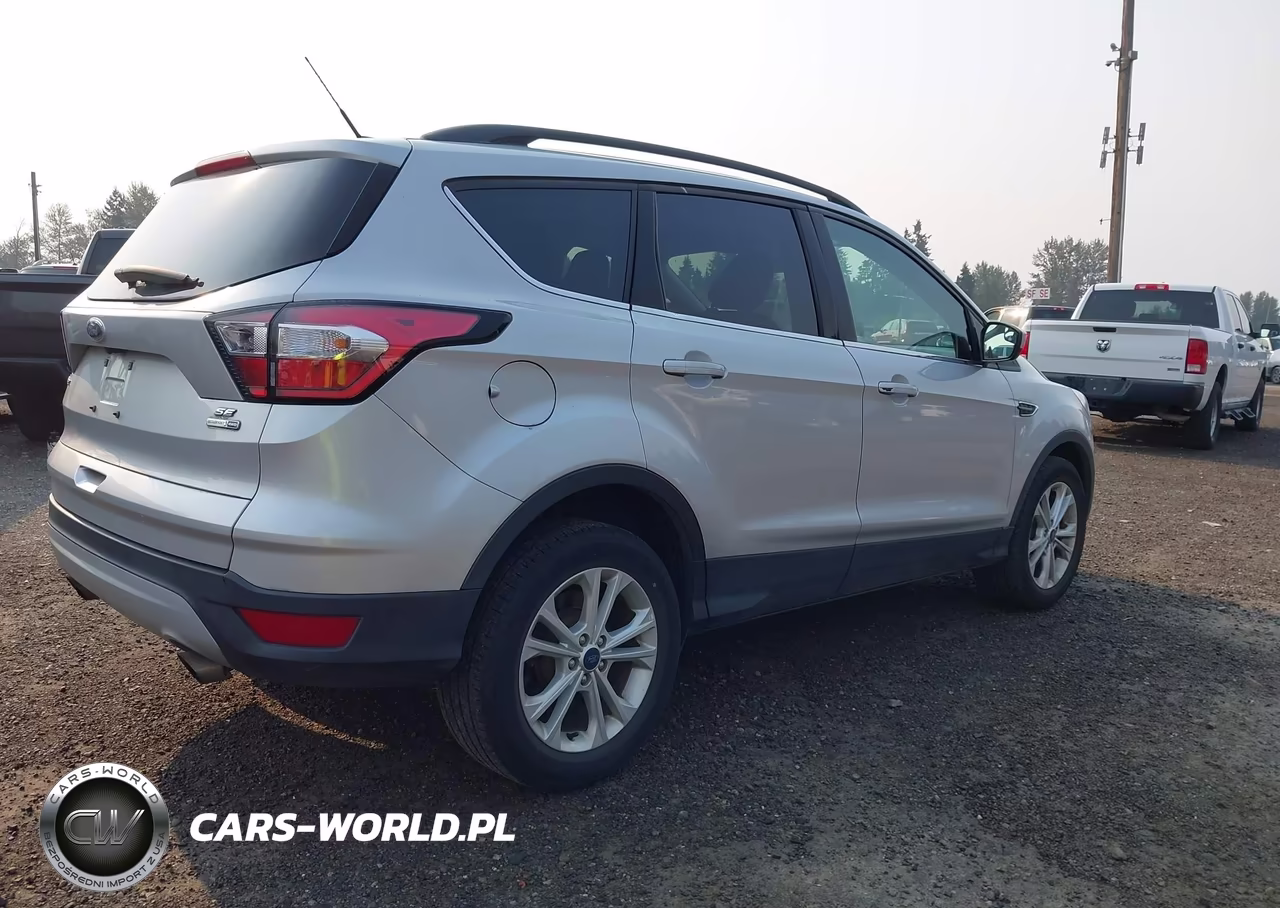 2018 Ford Escape Se VIN:1FMCU9GD3JUD31160 - 4