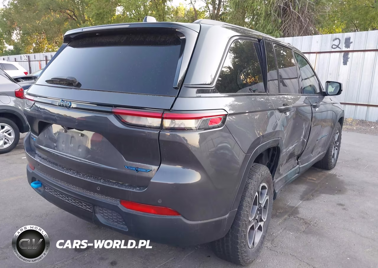 2023 Jeep Grand Cherokee 4Xe Trailhawk VIN:1C4RJYC68P8786791 - 4