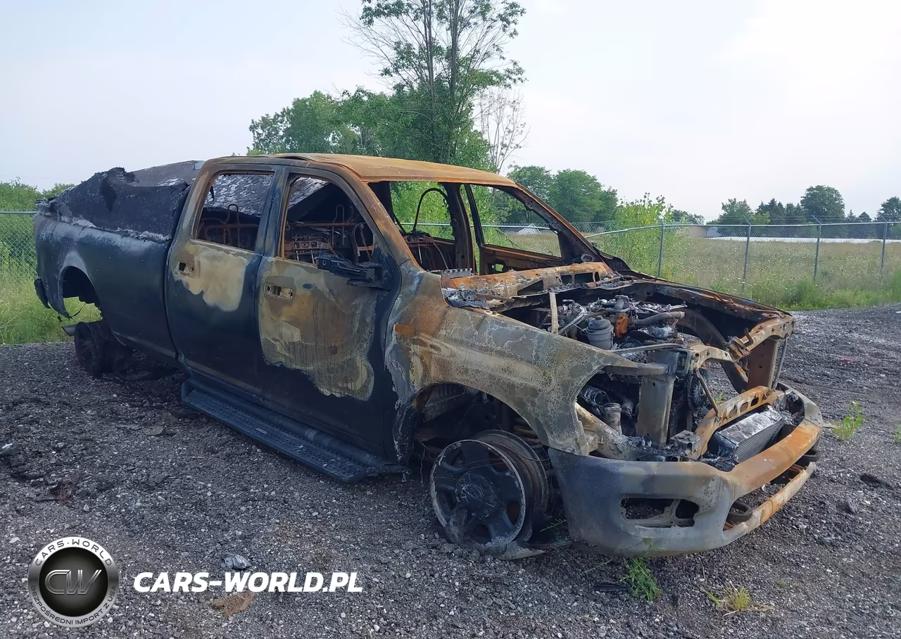 2025 Ram 3500 Tradesman 4X4 8' Box – zdjęcie 1 z 10