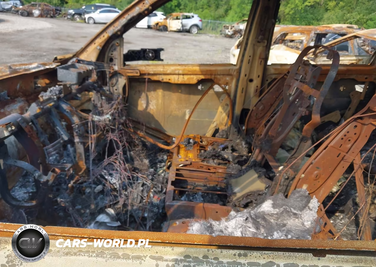 2025 Ram 3500 Tradesman 4X4 8' Box VIN:3C63R3GL7SG584696 - 7