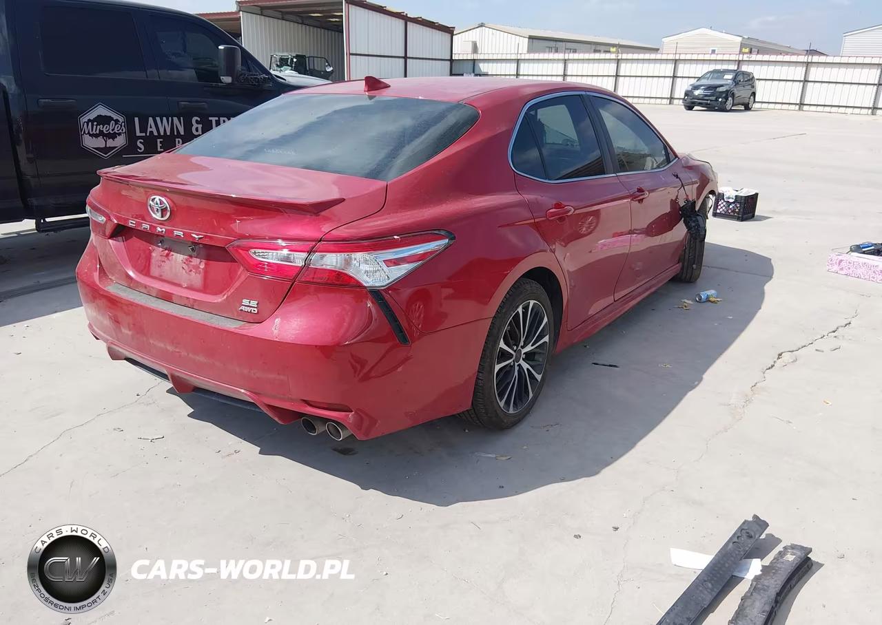 2020 Toyota Camry Se Awd VIN:4T1J11BKXLU011845 - 4