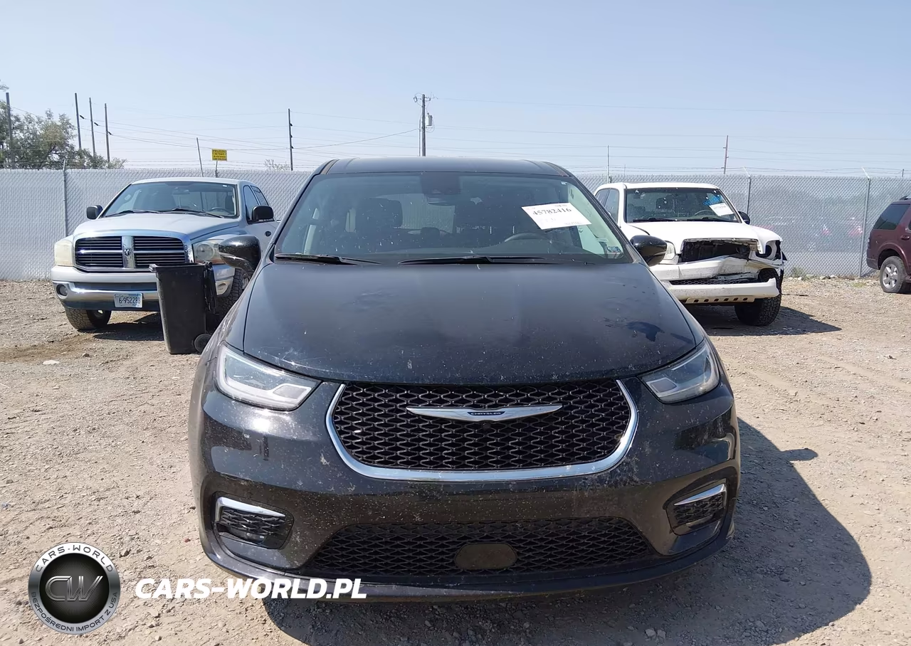 2024 Chrysler Pacifica Touring L VIN:2C4RC1BG3RR194069 - 12