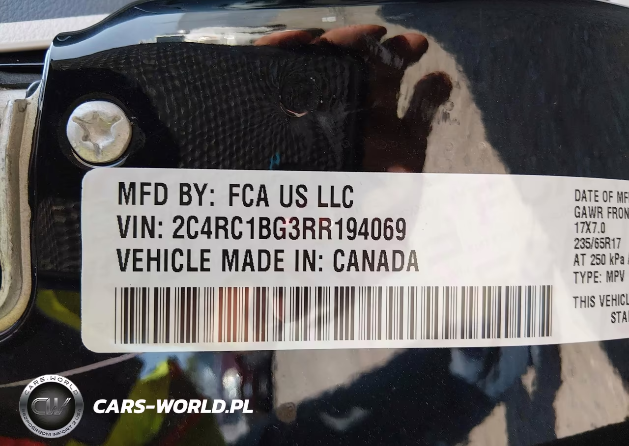 2024 Chrysler Pacifica Touring L VIN:2C4RC1BG3RR194069 - 9