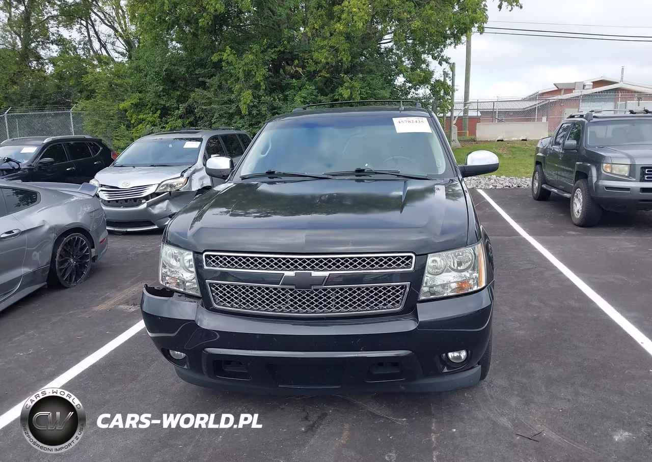 2011 Chevrolet Tahoe Ltz VIN:1GNSCCE06BR277414 - 12