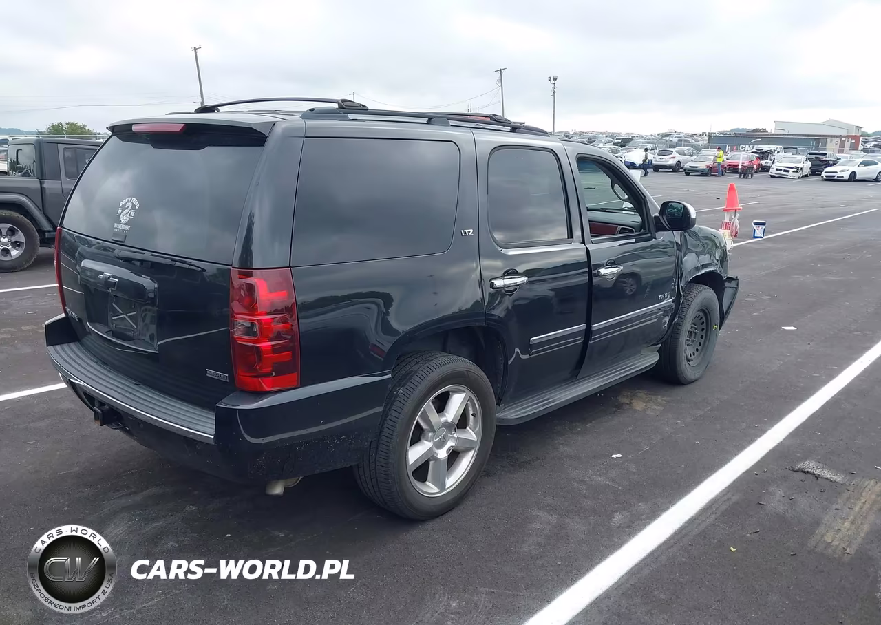 2011 Chevrolet Tahoe Ltz VIN:1GNSCCE06BR277414 - 4