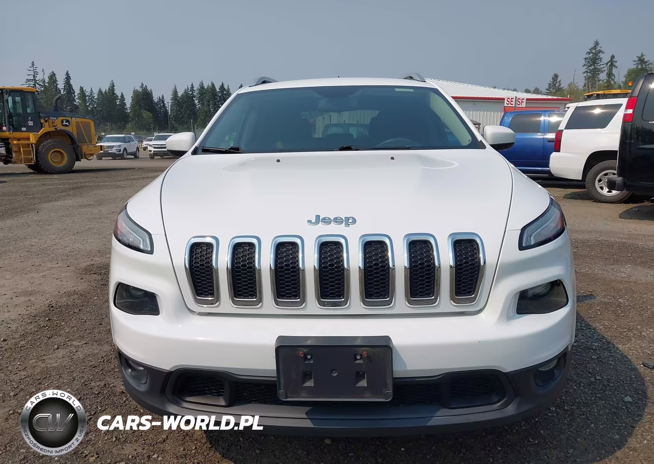 2018 Jeep Cherokee Latitude 4X4 VIN:1C4PJMCB3JD528657 - 12