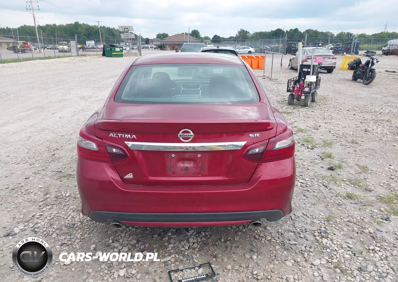 2018 Nissan Altima 2.5 Sr VIN:1N4AL3AP1JC224814 - 17
