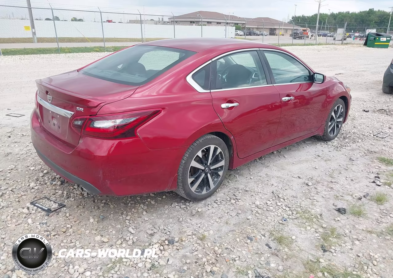 2018 Nissan Altima 2.5 Sr VIN:1N4AL3AP1JC224814 - 4