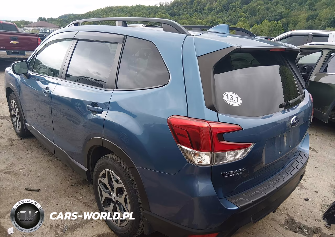2021 Subaru Forester Premium VIN:JF2SKAJC5MH437809 - 3