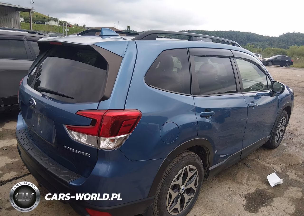 2021 Subaru Forester Premium VIN:JF2SKAJC5MH437809 - 4
