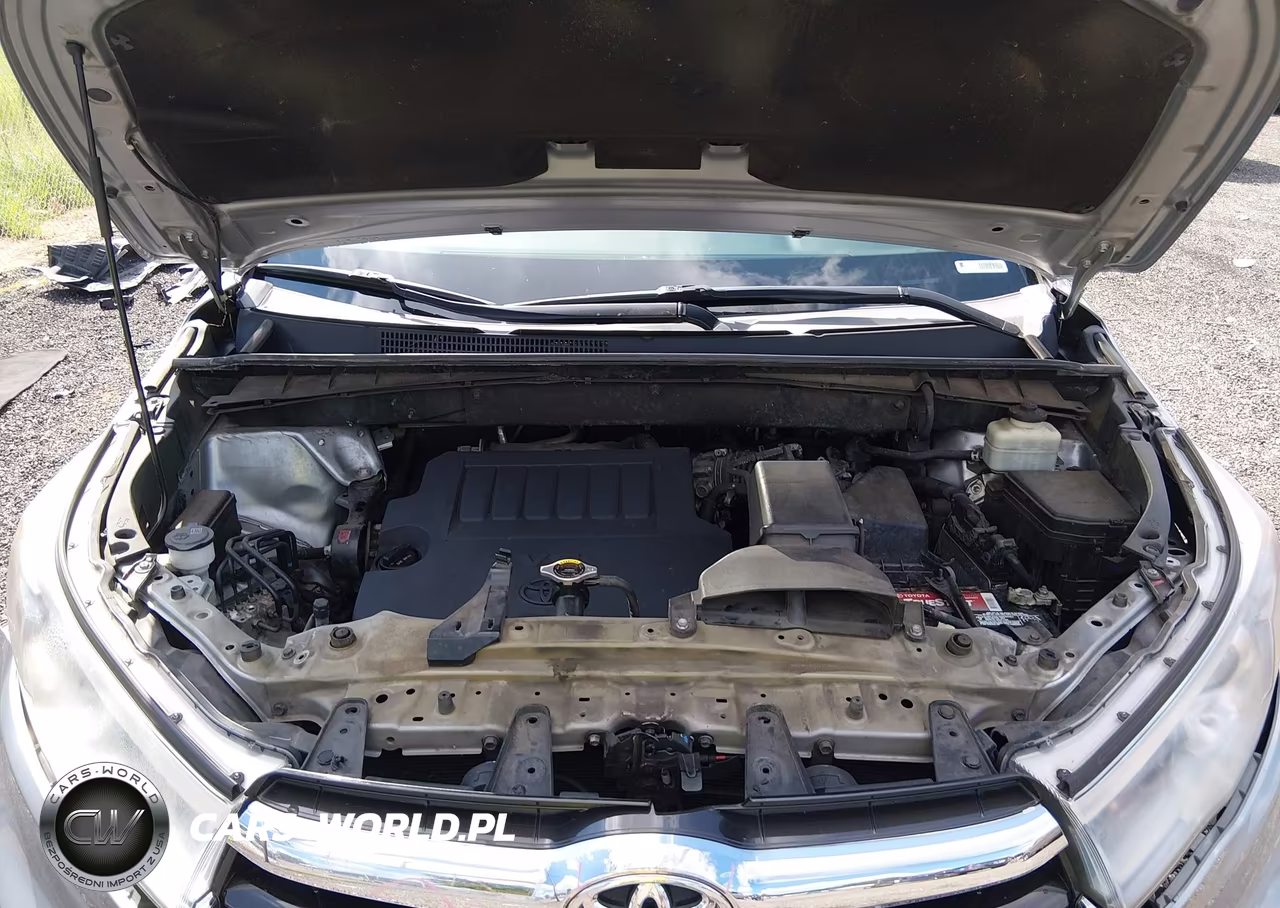 2015 Toyota Highlander Le Plus V6 VIN:5TDZKRFH6FS115260 - 10