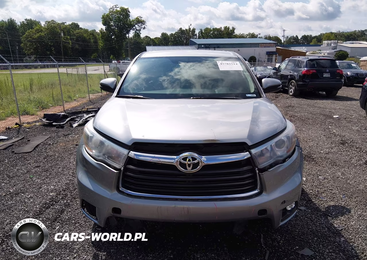 2015 Toyota Highlander Le Plus V6 VIN:5TDZKRFH6FS115260 - 13