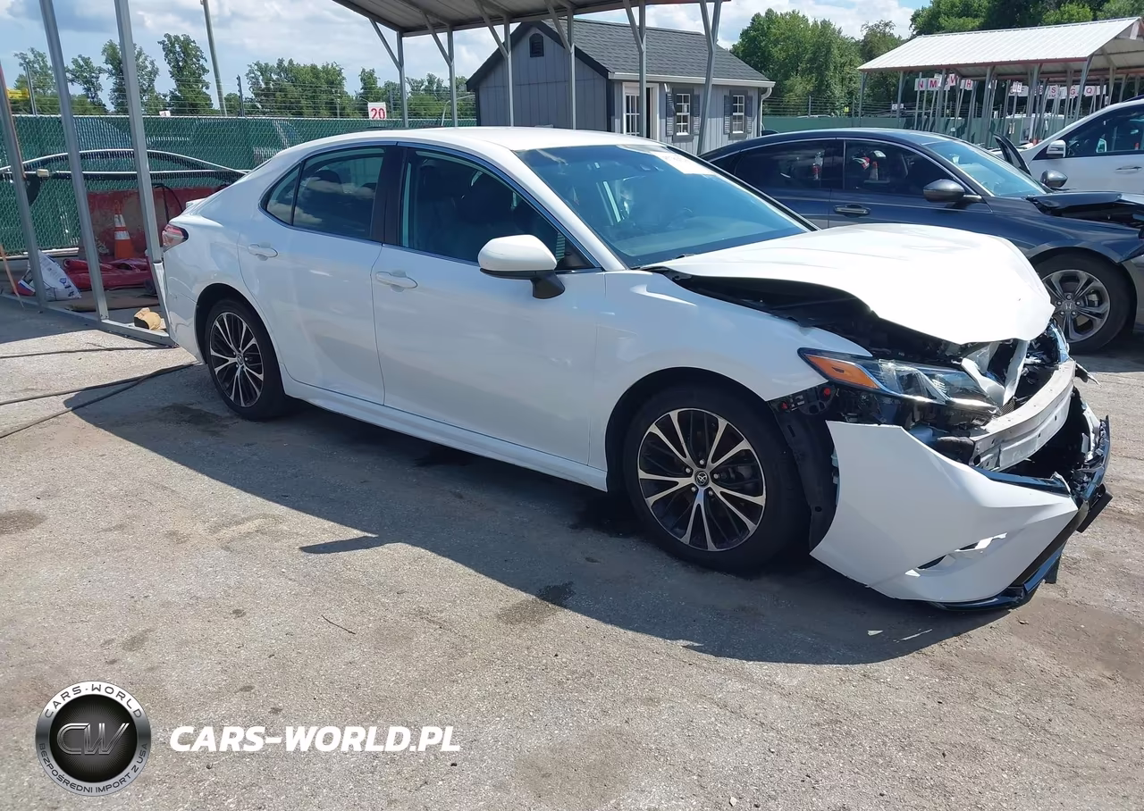 2019 Toyota Camry Se – zdjęcie 1 z 17