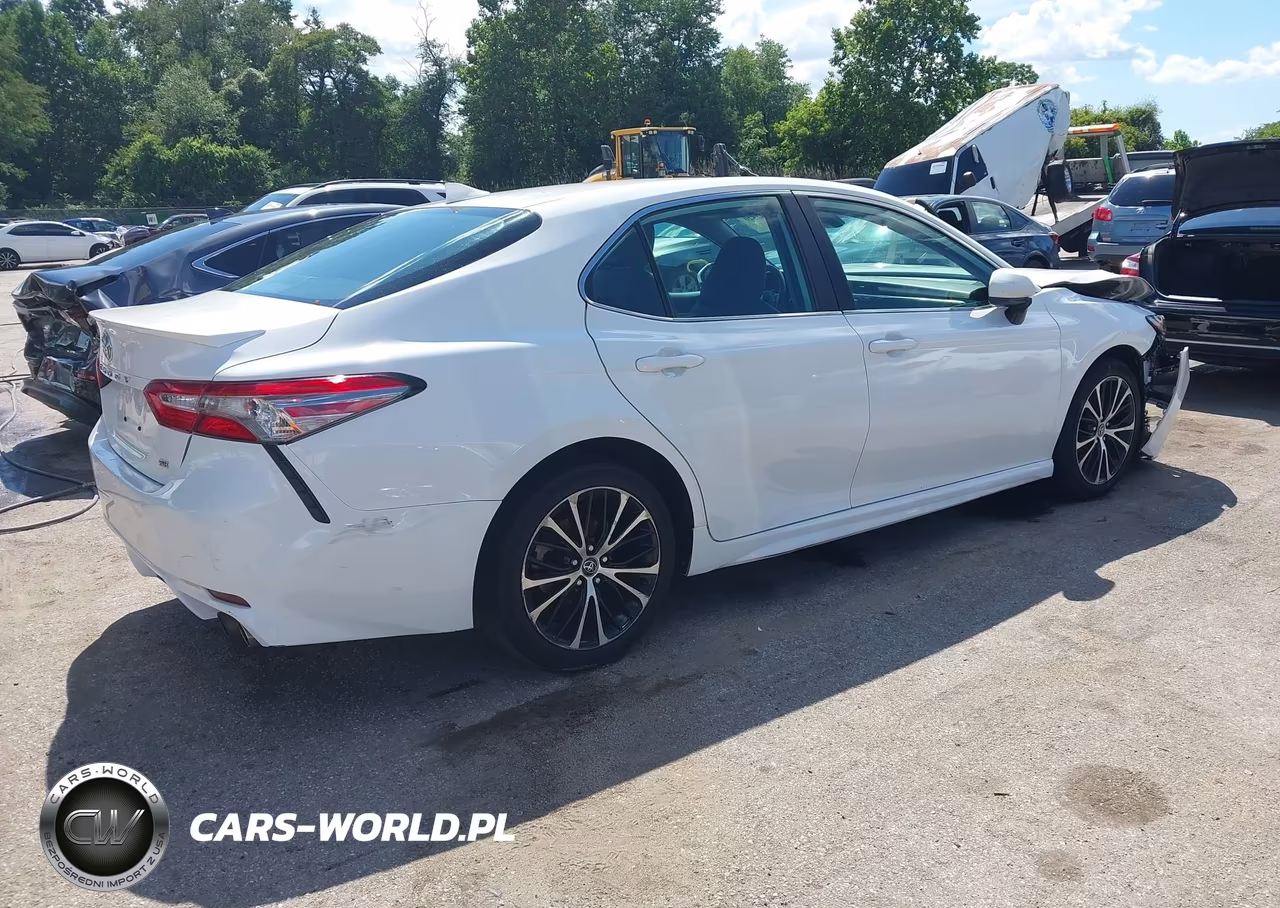 2019 Toyota Camry Se VIN:4T1B11HK3KU272227 - 4