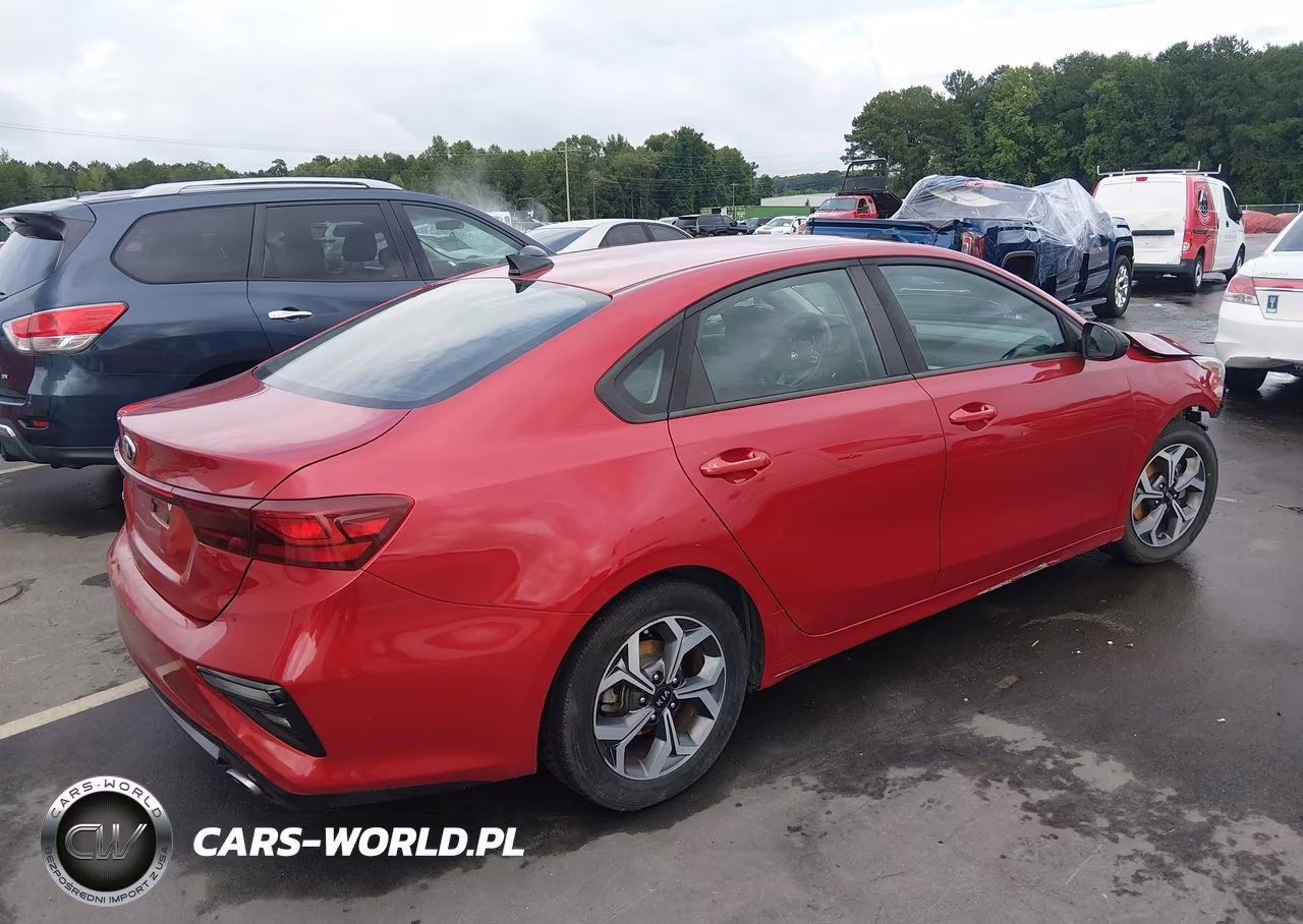 2019 Kia Forte Lxs VIN:3KPF24AD5KE112882 - 4