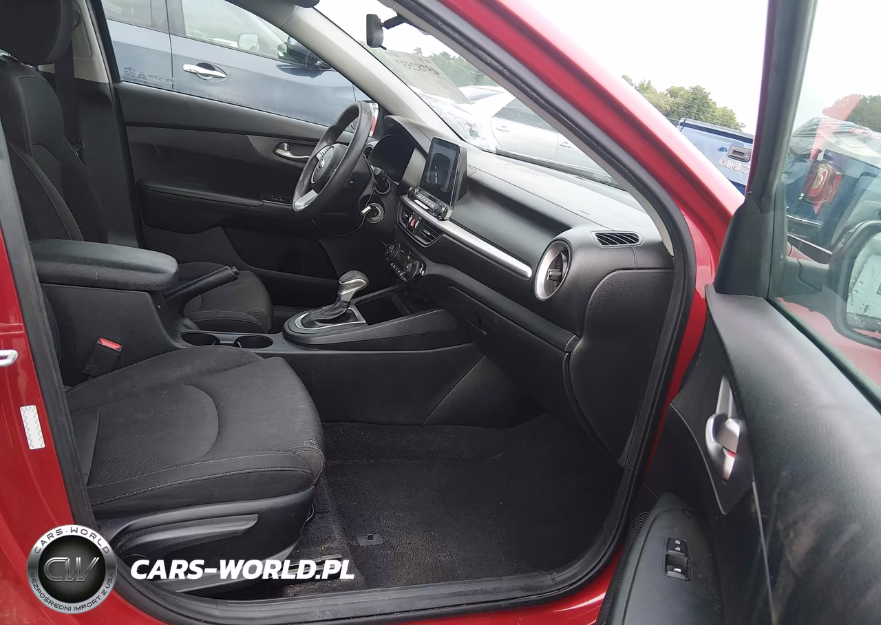 2019 Kia Forte Lxs VIN:3KPF24AD5KE112882 - 5