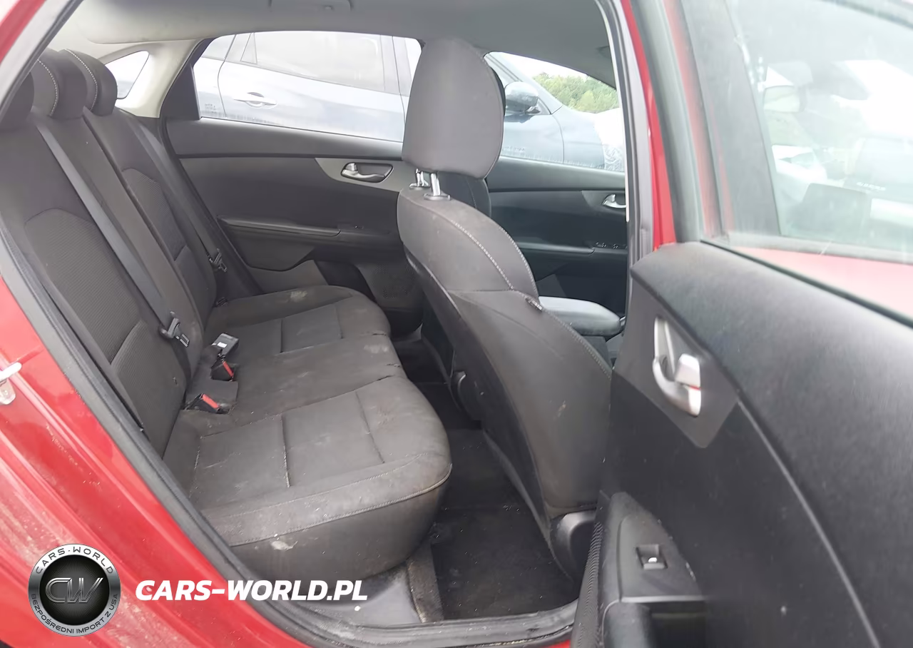 2019 Kia Forte Lxs VIN:3KPF24AD5KE112882 - 8