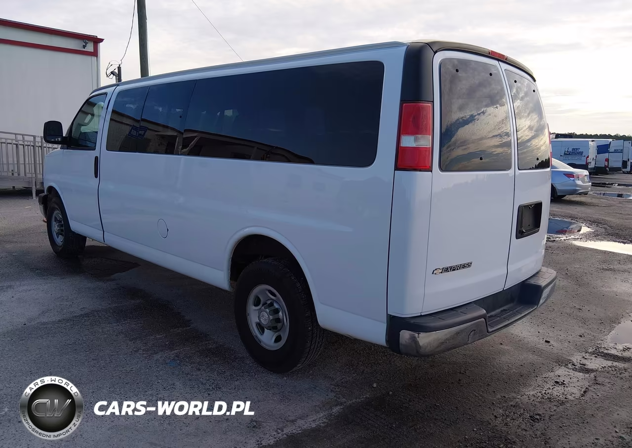2017 Chevrolet Express 3500 Lt VIN:1GAZGPFF8H1275069 - 3