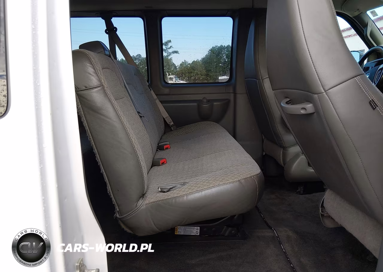 2017 Chevrolet Express 3500 Lt VIN:1GAZGPFF8H1275069 - 8