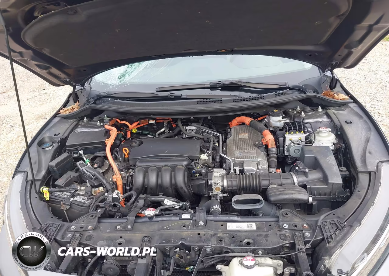 2018 Honda Clarity Plug-In Hybrid Touring VIN:JHMZC5F38JC019228 - 10