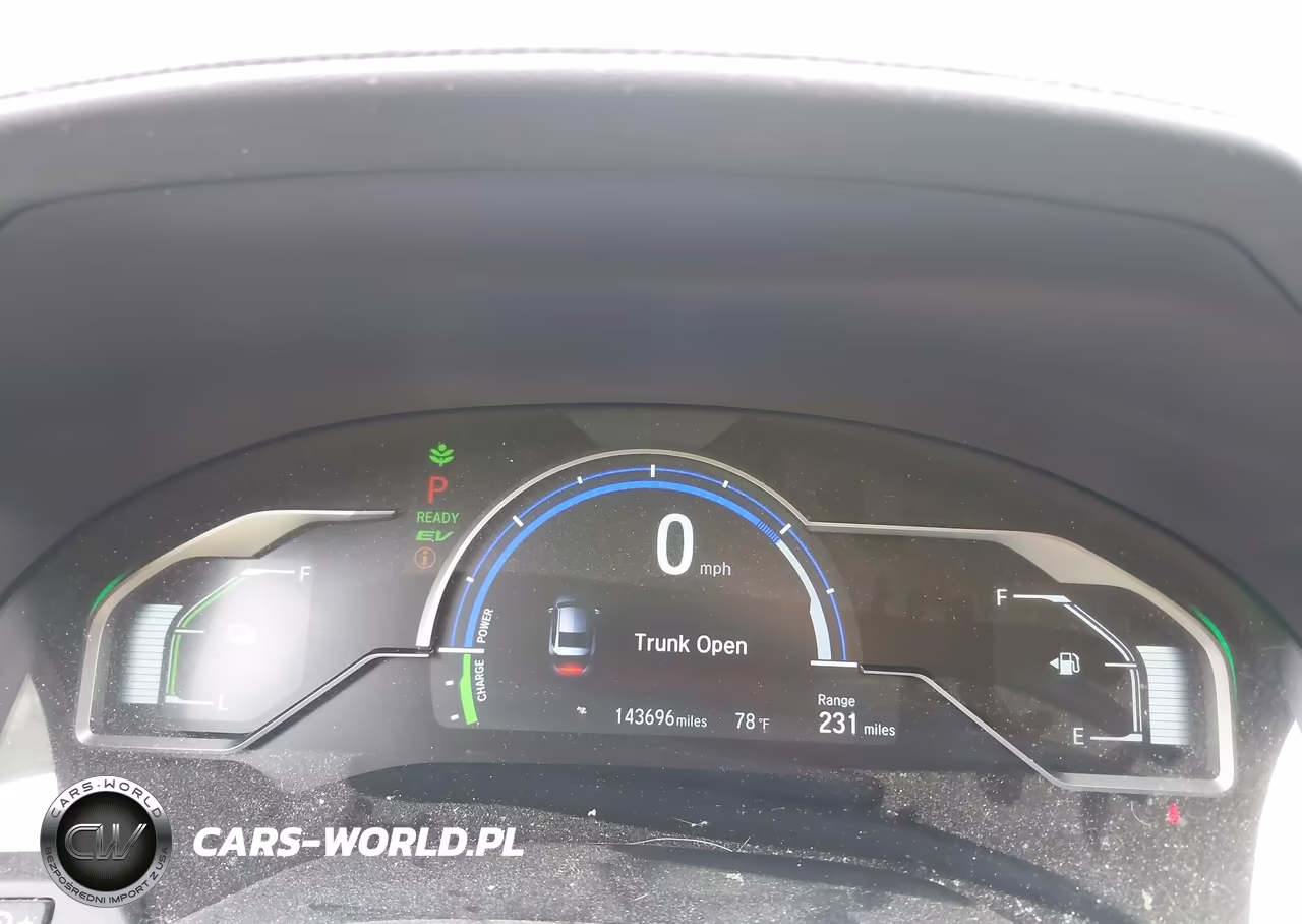 2018 Honda Clarity Plug-In Hybrid Touring VIN:JHMZC5F38JC019228 - 7
