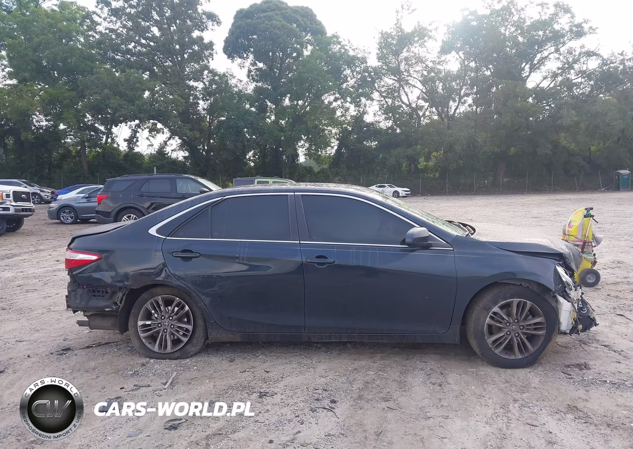 2015 Toyota Camry Le VIN:4T1BF1FK2FU992953 - 13