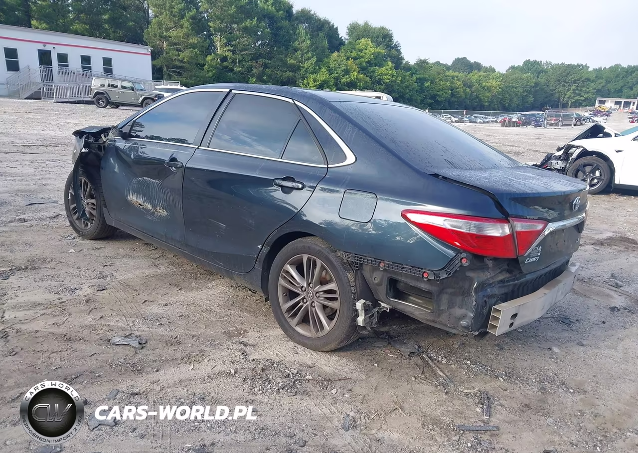 2015 Toyota Camry Le VIN:4T1BF1FK2FU992953 - 3
